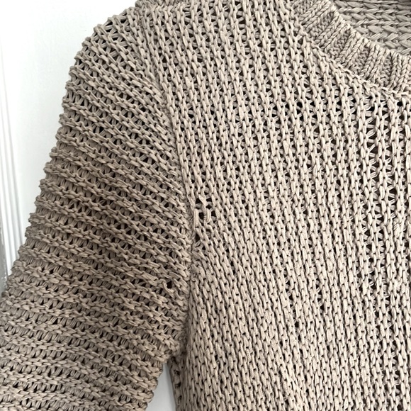 BCBG MAXAZRIA SWEATER - NWOT - Picture 3 of 8